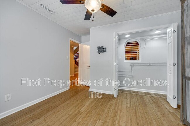 Building Photo - 26012 Misty Way Dr