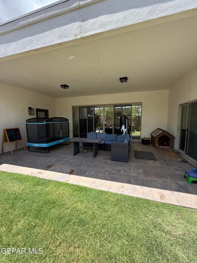 Building Photo - 6568 Contessa Ridge