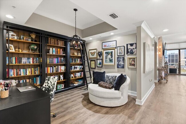 Building Photo - 260 S Osceola Ave