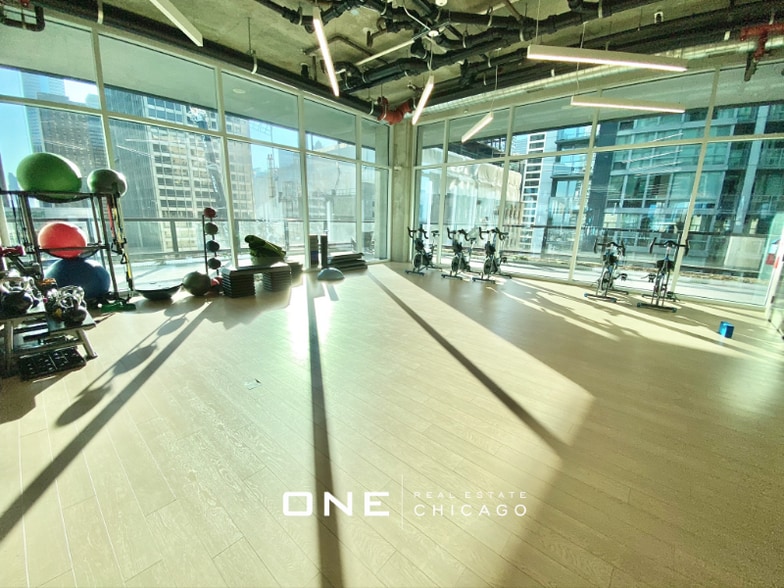 Building Photo - 190 E Illinois St