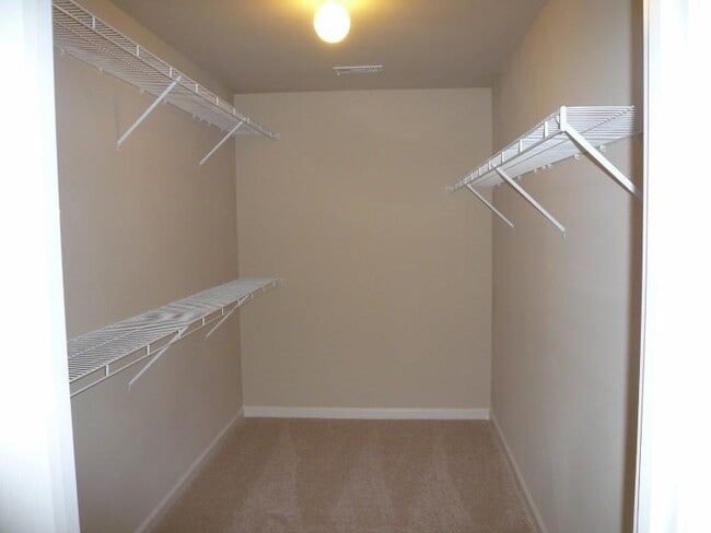 Building Photo - 780 Duberry St