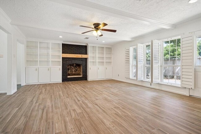 Building Photo - 5503 Oakhaven Ln
