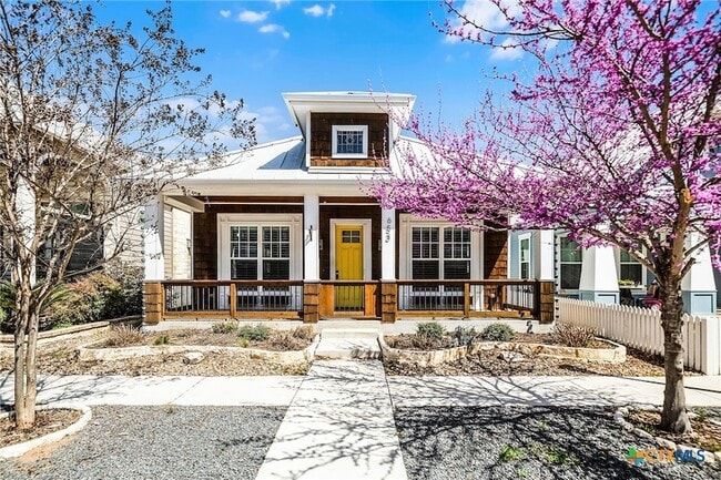 Primary Photo - 653 Center Green