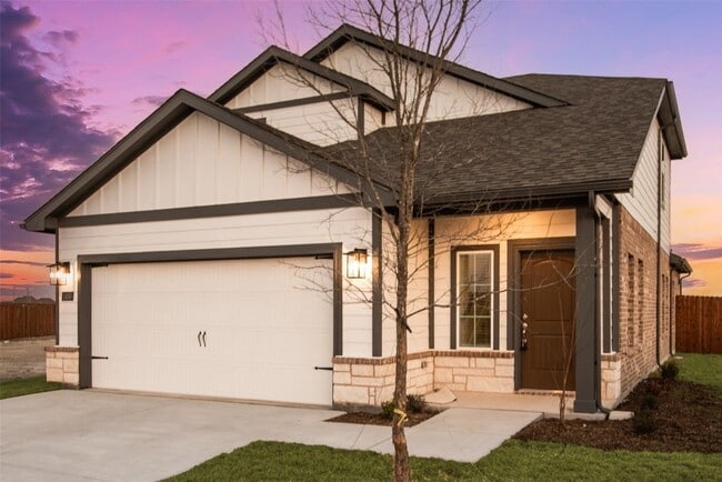 Primary Photo - 120 Cranz Farm Dr