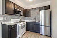 Building Photo - 3509 Tyson Pl NE