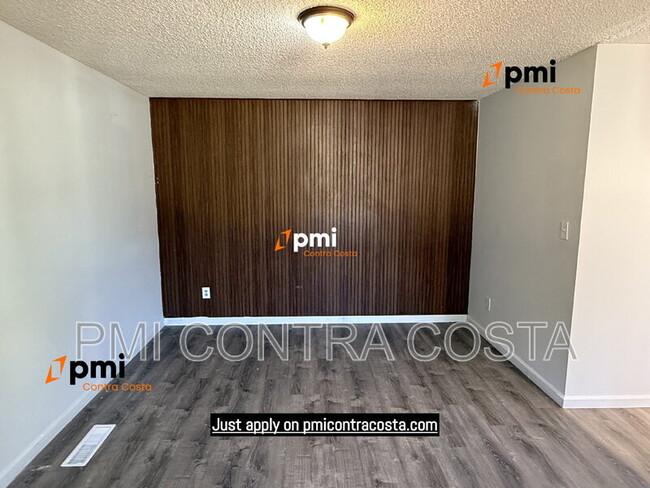 Building Photo - 1608 Norine Dr