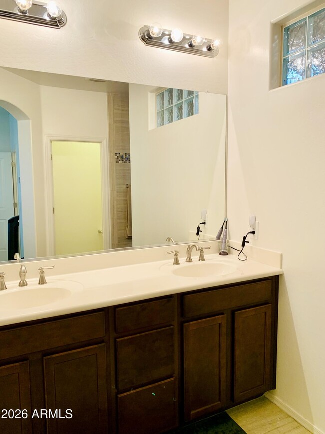 Building Photo - 9233 W Dreyfus Dr