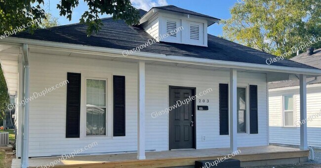Primary Photo - 203 N Lewis St.
