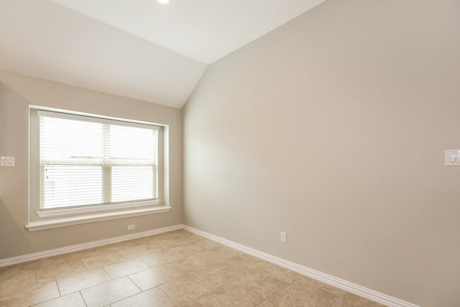 Building Photo - 1104 Wolcott Dr