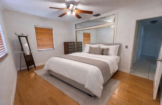 Building Photo - 3614 SW 58th Ave