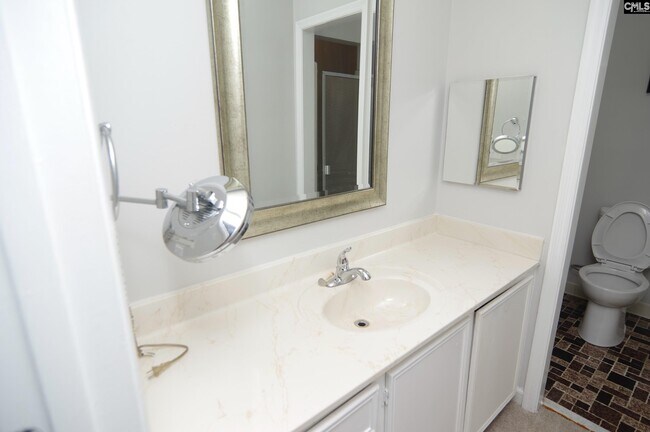 Building Photo - 123 Valley Springs Rd