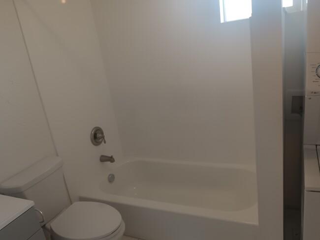 Building Photo - 6245 Margray Dr