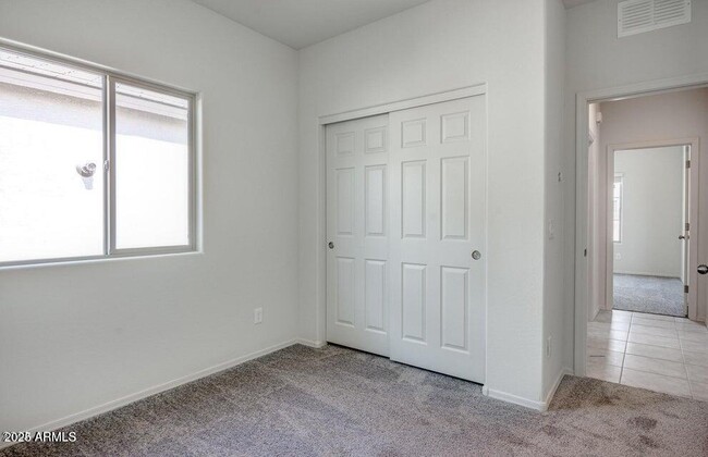 Building Photo - 18354 N Buckhorn Trail