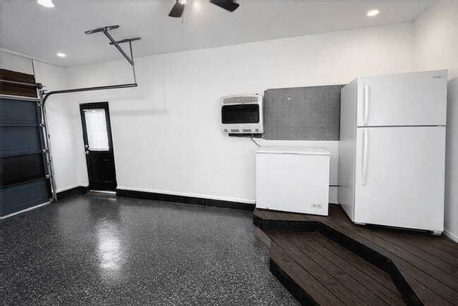 Building Photo - 38 Amber View Ct