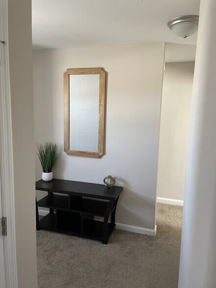 Building Photo - 971 Red Mile Rd