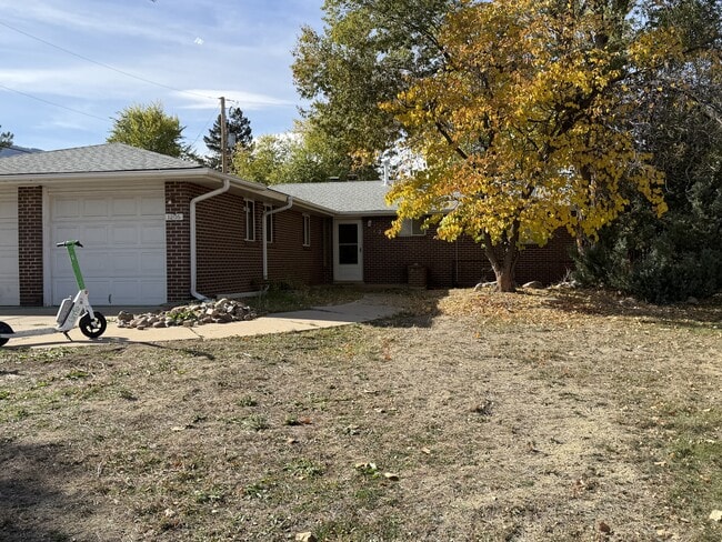 Building Photo - 1205 E Ridge Ave