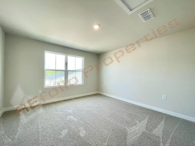 Building Photo - 713 Haystack View Rd