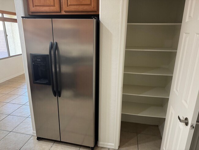 Building Photo - Aliante Home for Rent - 3 Bed, 2.5 Bath with 2 Car Garage