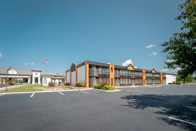 Building Photo - The Dels - Pittsburg