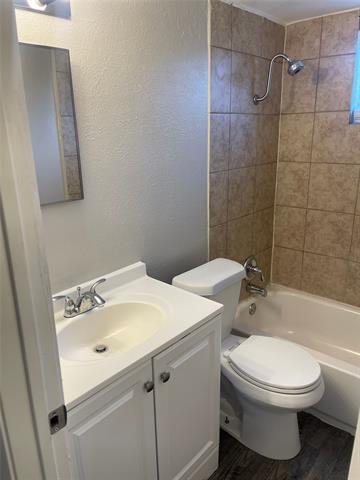 Building Photo - 5526 Reiger Ave