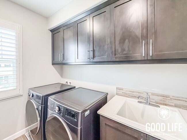Building Photo - 2912 Starry Night Dr