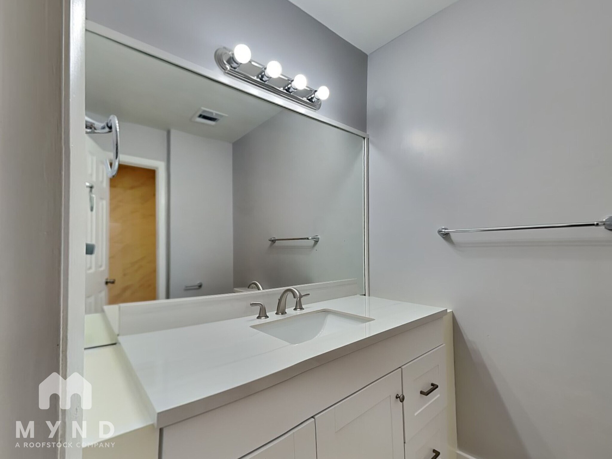 Building Photo - 5510 Country Dr