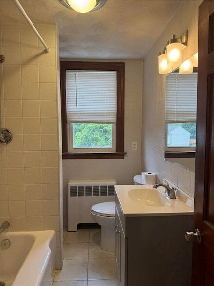 Building Photo - 83 Farnum Pike