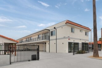 Building Photo - 13035 San Fernando Rd