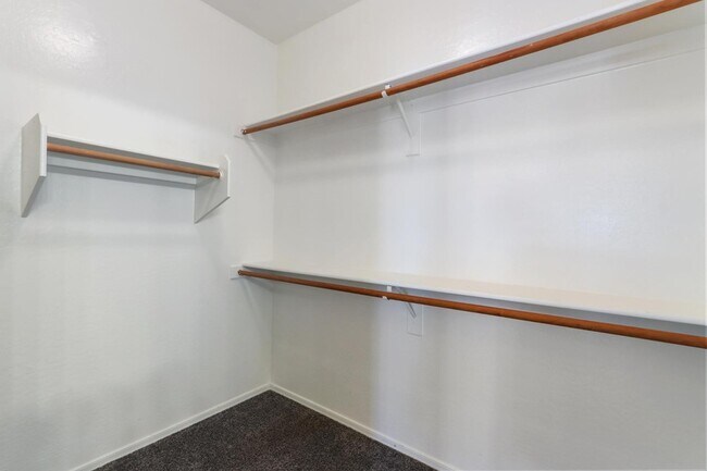 Building Photo - 45099 W Desert Cedars Ln