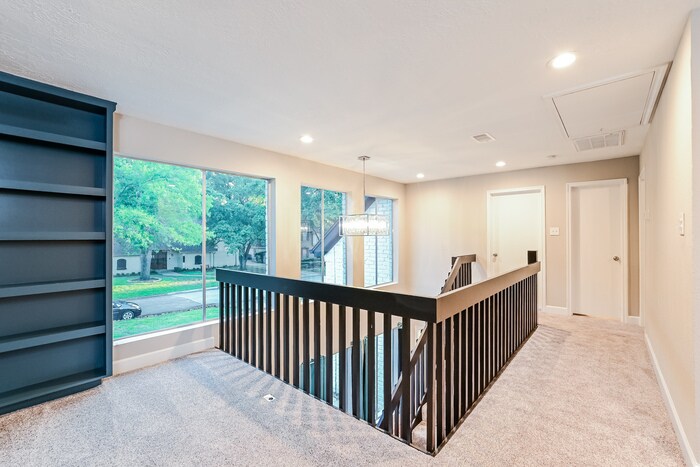 Building Photo - 11818 Oakcroft Dr