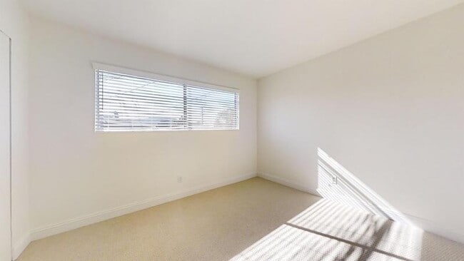Building Photo - 1306 Amethyst St