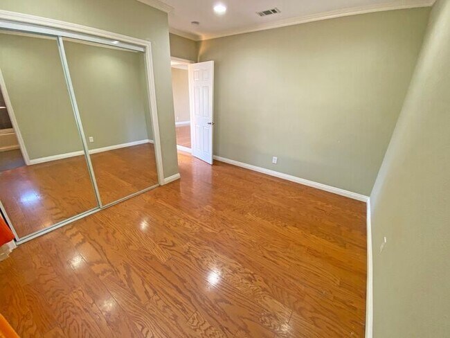 Building Photo - 1875 Macduee Ct - Beautiful, Updated Evergreen Single-Story on Cul-De-Sac!