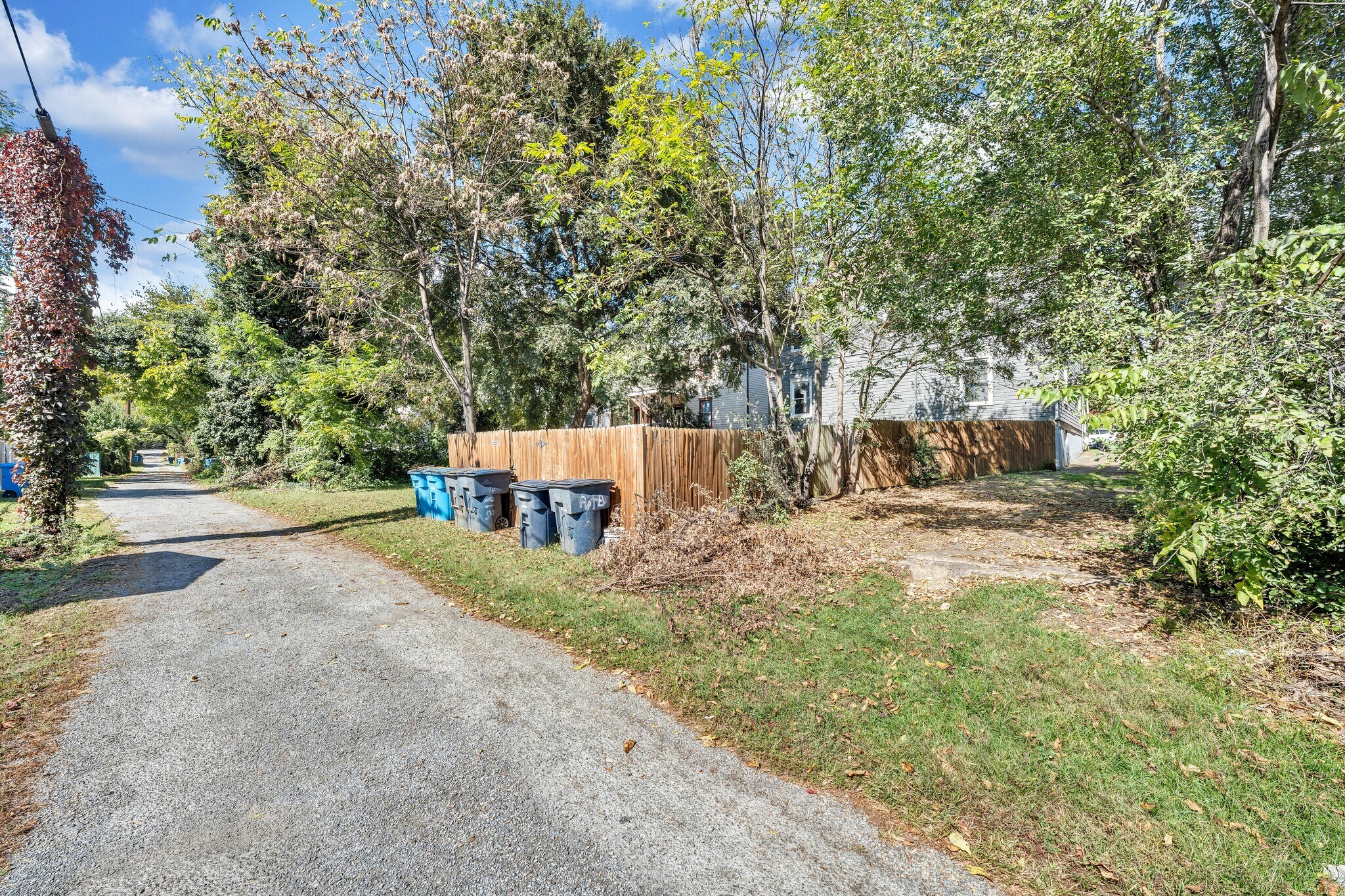 Building Photo - 812 Marshall Ave SW