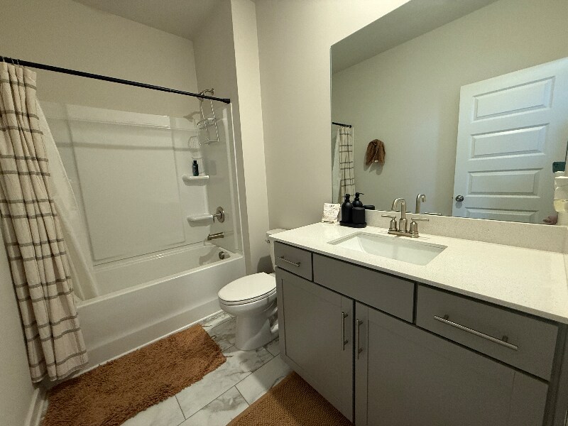 Building Photo - 845 Nightingale Ave