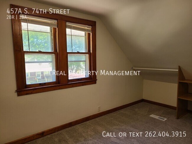 Building Photo - 457 A S 74th St