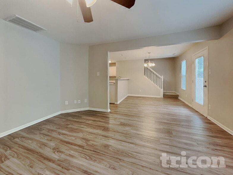 Building Photo - 843 Bitting Hall Cir