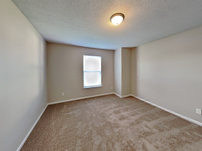 Building Photo - 9207 Wandflower Dr