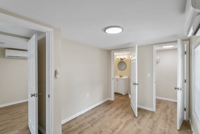 Building Photo - REDUCED Rent $1995.00.... 3 bed/2 bath Split Level, NEW downstairs addition, lots of extras