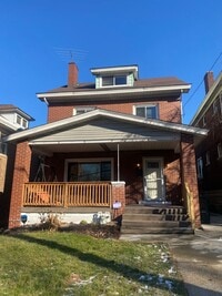 Building Photo - 4 Bedroom/ 2 Bathroom House in Dormont Available 7/1/2026