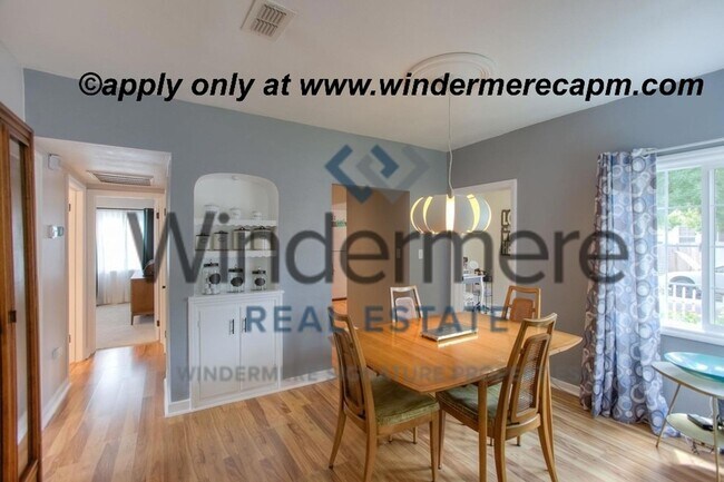 Building Photo - Charming Updated Home in Desirable Colonial Heights – Prime Location!