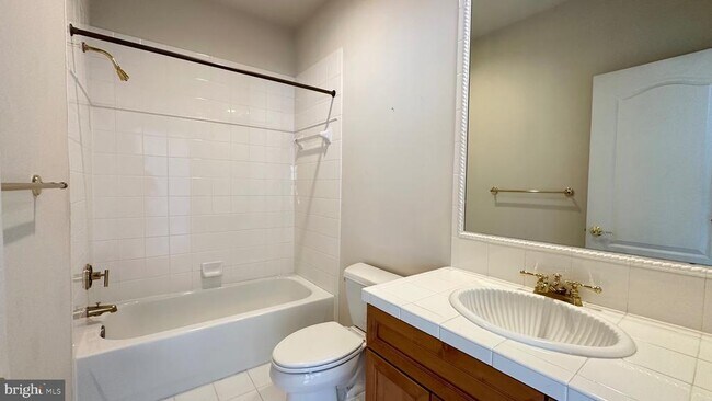 Building Photo - 1354 Lewinsville Mews Ct