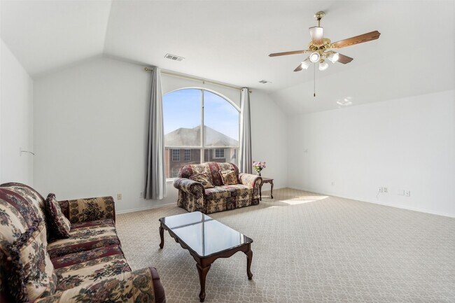 Building Photo - 1501 Ector Dr