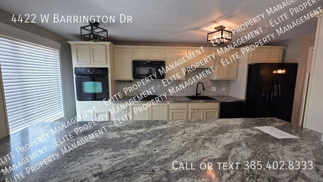 Building Photo - 4422 Barrington Dr