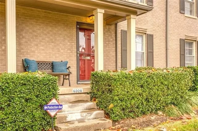 Building Photo - 6328 Bordeaux Ave