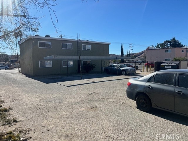 Building Photo - 1064 W 48th St