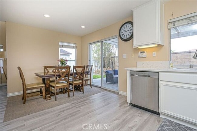 Building Photo - 14015 Visions Dr