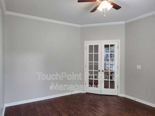 Building Photo - 8611 Burnside Ln