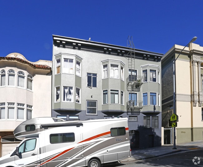 Building Photo - 350 Francisco St