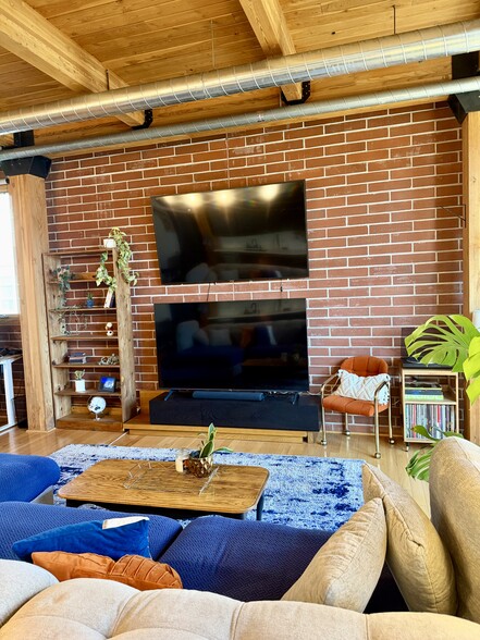 Building Photo - 2955 Inca St