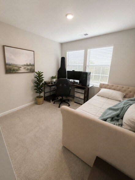 Building Photo - 4013 Associate Dr E
